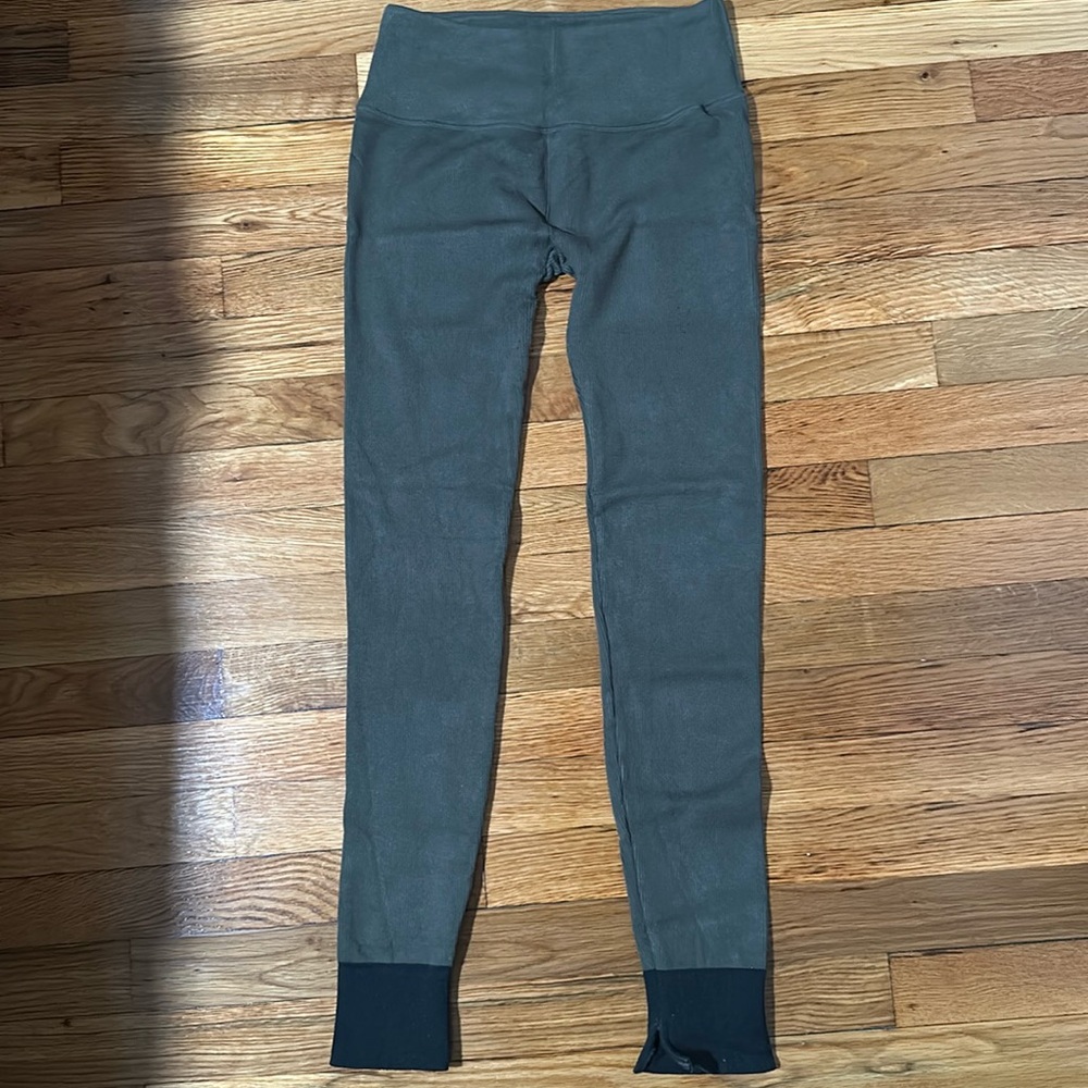 Green Fabletics Leggings